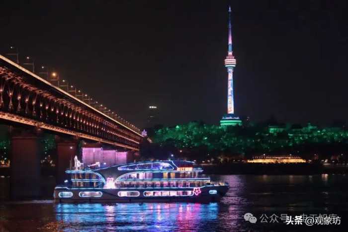 中国十大夜景最美城市：第一名上海，第二名重庆，第三名大连